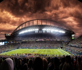 荷甲新星引豪门争夺战 19岁中场斯密特标价2200万镑